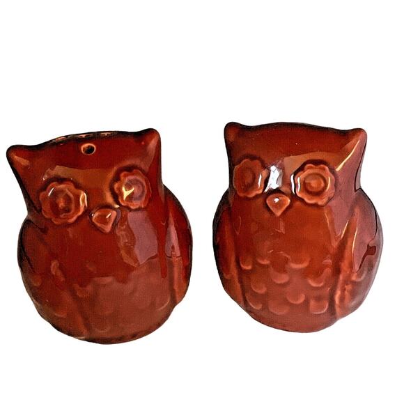 Owl Pair of Rust Brown Owl Salt & Pepper Shakers - Picture 1 of 8